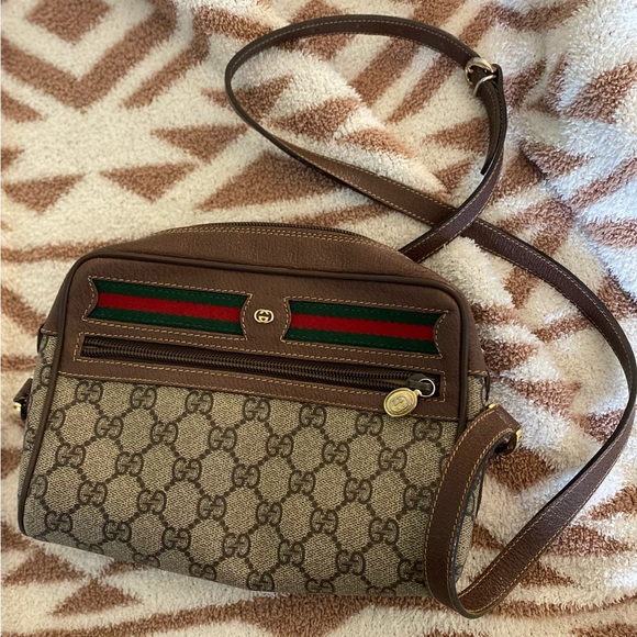 Authentic Vintage GUCCI Crossbody Bag